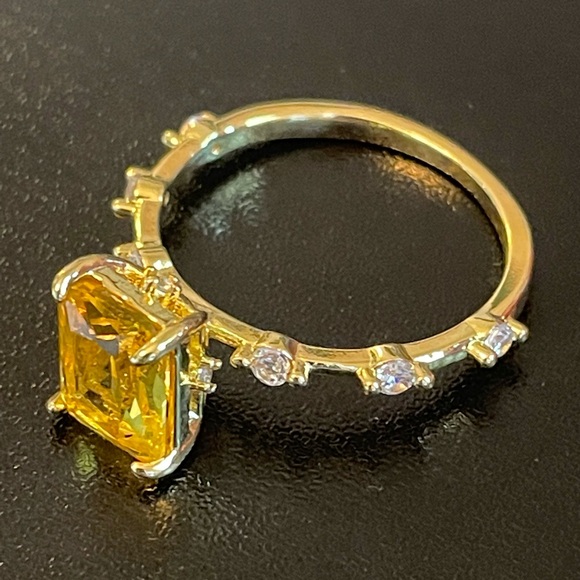Yellow citrine gold plated ring - Picture 3 of 9